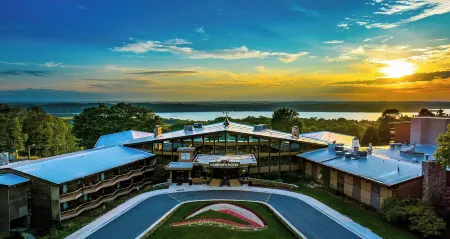 The Lakeview Hotel, Shanty Creek Resort Отели в г. Торч Лейк Тауншип