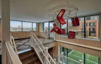 Graduate by Hilton Bloomington - Gym