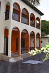London Innn 3 Hotels in Kombo North