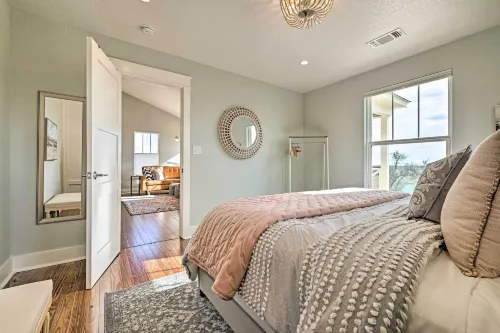 Comfy Hill Country Haven w/ Private Hot Tub! - Maalaistalo