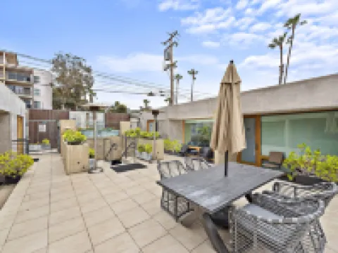 14 West Laguna Beach Hotels in Laguna Beach