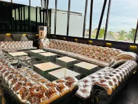 Dluxe Premium Hotel