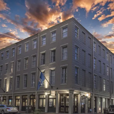 La Galerie French Quarter Hotel Отели рядом с достопримечательностью «Синагога Туро»