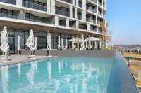 Ellipse Waterfall 3802