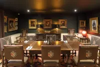 The Harcourt Arms Hotel di Witney