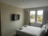 Crown Hotel & Bar Hotels near Inverness Railway Station