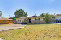 Lawton Home - 4 Mi to Museum of the Great Plains! - 3-Star