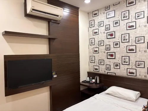 Islander Lodge by LWE