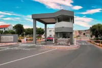 Dalton's, Langebaan, 10-Sleeper