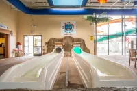Quality Inn & Suites Palm Island Indoor Waterpark Hotels in Batavia