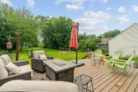 Spacious Backyard and Theater Room - Charming Family Retreat
