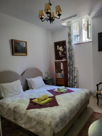 Room-Sintra Lousa Twin Guest Room with P