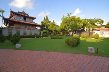 Hotel Brown Отели рядом со станцией Tainan Railway Station