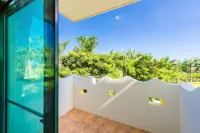 Summer Garden - Mountain View