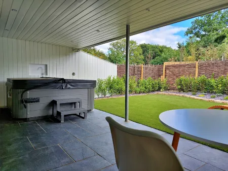 Little Dunley - Holly