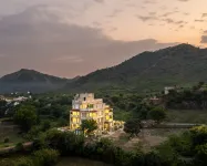 The Hills Collective with Private Plunge Pool My Downtown Hotel