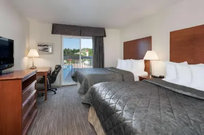 Travelodge by Wyndham Gananoque Hotels near Charleston Lake Provincial Park