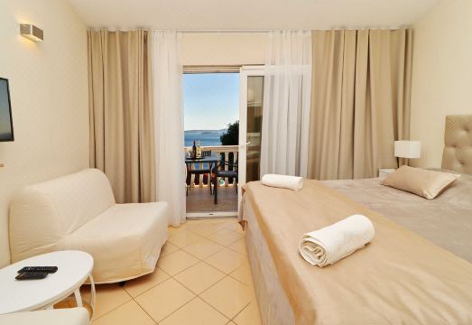 판시온 빌라 안토니오