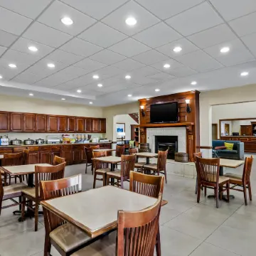Country Inn & Suites by Radisson, Princeton, WV