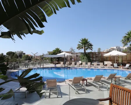 Heaven Prestige Hotel Hotels in Tabarja