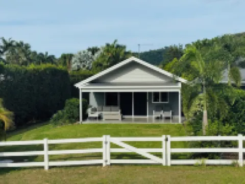 Ranch Retreat Hotels in Trinity Beach