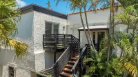 Chic 1BR Steps to Atlantic Ave & Beach