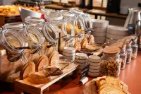 Naus Hotel - breakfast