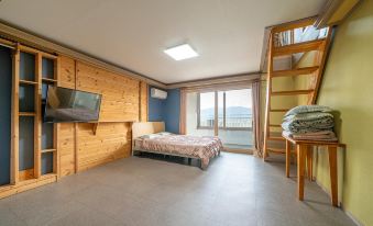 Gyeongju Stay 52 Pension (Pool)