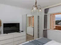Apartments Villa Marijana Hotels in Blato
