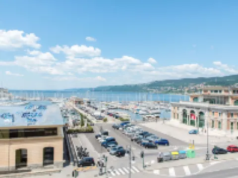 コントロベント トリエステのホテル