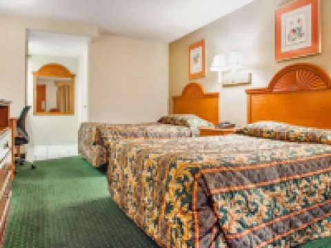 ロードウェイ イン マウント ローレル ハイウェイ 73 マウント・ローレルのホテル