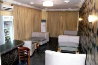 Queens Gate Hotel