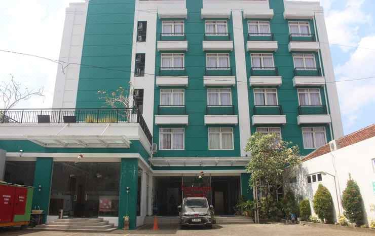 Summer Quest Hotel