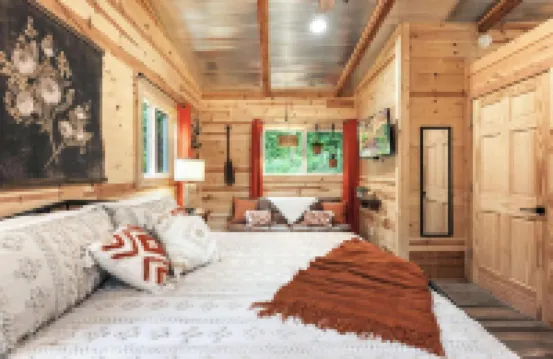 Cozy Cove Cabin the Perfect Ozark Retreat!