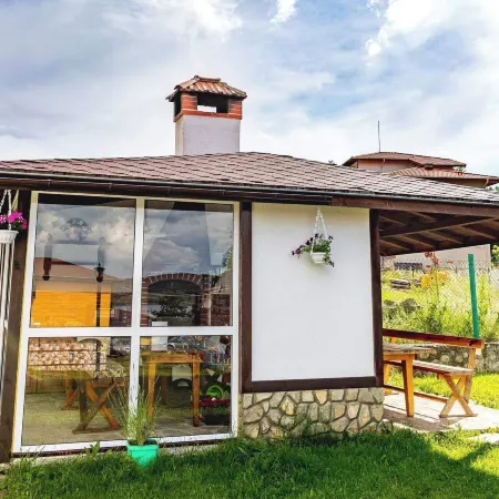 Cozy Villa Retreat in Cigov Chark Отели в г. Батак