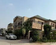 桑達斯旅館 鄰近E-11区的酒店