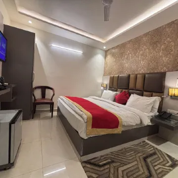 Le Cypress - Bareilly