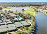 “Splendor” Condo Spring Run Bundled Golf Comm w Beach Amenity, Bonita Springs Hotels in Estero