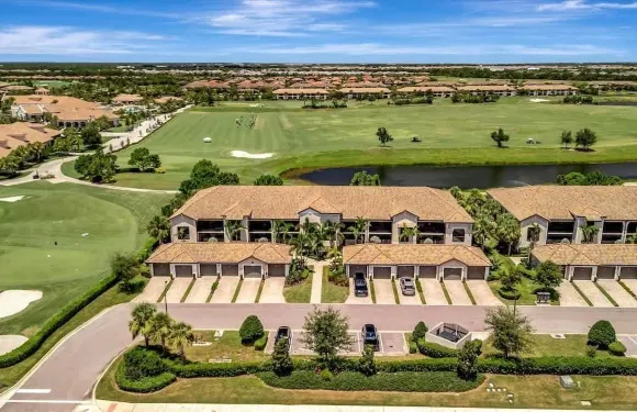 高爾夫球場聯排別墅度假村設施兩卧室豪華