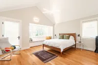 Elegant Craftsman Home - Minutes from UC Berkeley