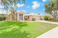 Gated Single Family House, Pool Access, Near Town