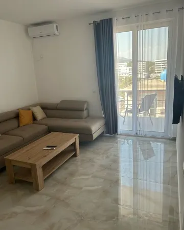 1-bedroom apartment with terrace - Apartments Subashi room 103 Отели в г. Gjerana