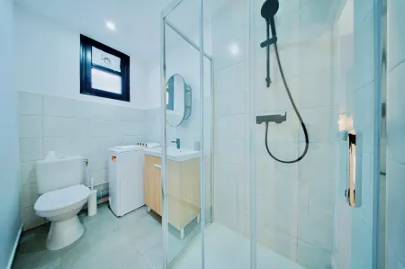 2 bedroom apartment with mountain view terrace - Lourdes Отели в г. Сен-Пе-де-Бигор