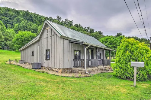 Damascus Cottage w/ Fire Pit - 1 Mi to Trails - 3-Sterne