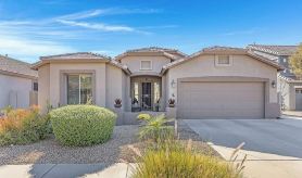 Queen Creek Oasis: Private Pool & Family Fun, Near Major Shopping Centers!