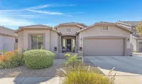 Queen Creek Oasis: Private Pool & Family Fun, Near Major Shopping Centers!