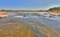 Llano River House - Waterfront with a View