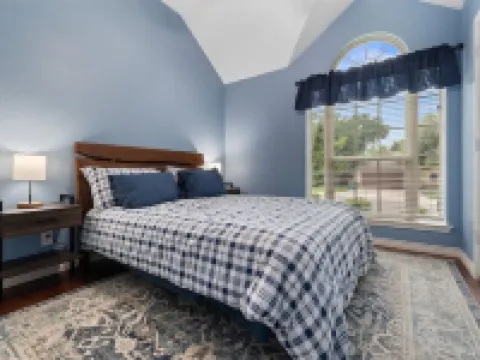 Large Belton Home near Expo Ctr Hotels in Belton