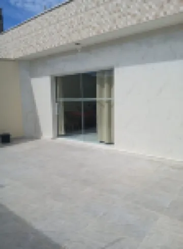 House with 2 bedrooms, swimming pool and barbecue, 8 minutes from the beach on foot.