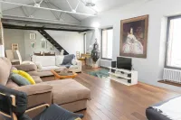 Detached house with garage and private garden in the center of Segovia